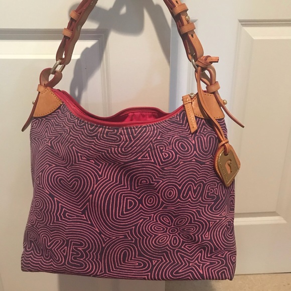 Dooney and Bourke shoulder bag - Picture 2 of 2